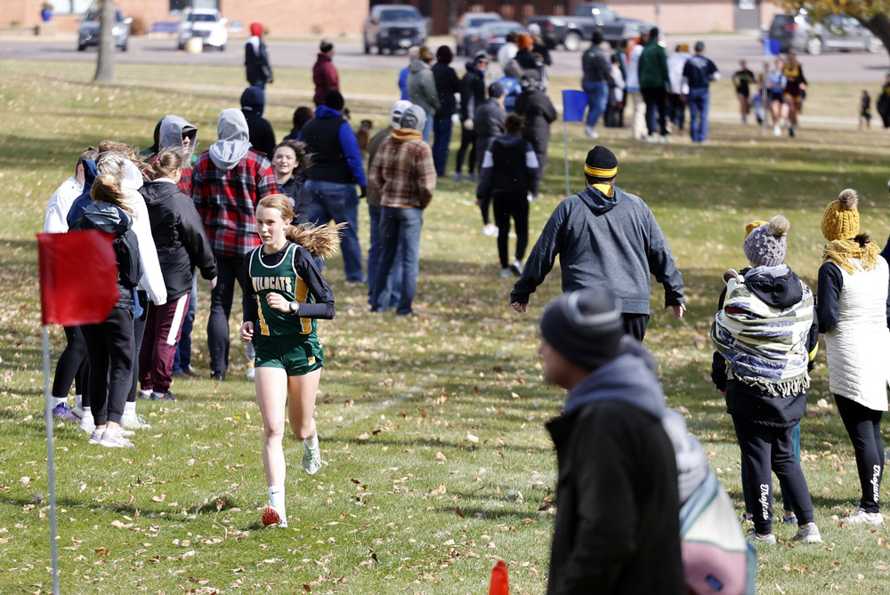 Boys 2nd, Girls 3rd at Region Cross Country Meet! Northwestern Area